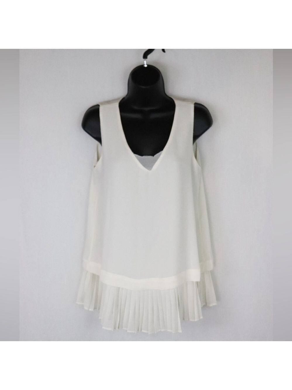 BANANA REPUBLIC Drop Waist Pleated Sleeveless Top Blouse